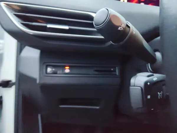 Peugeot 3008 1.5 BlueHDi Active Pack 33