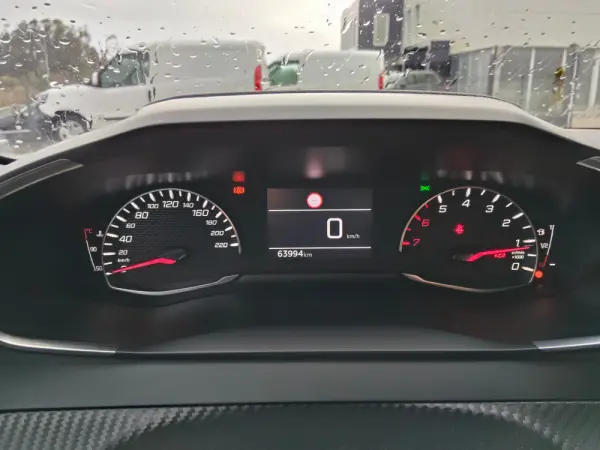 Peugeot 208 1.2 PureTech Active Pack 29