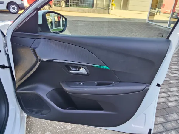 Peugeot e-208 50 kWh Allure Pack 21