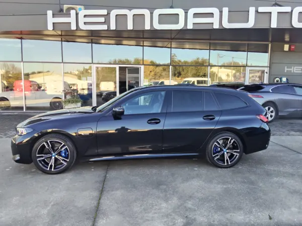 BMW 330 e Pack Desportivo M Pro Auto 3