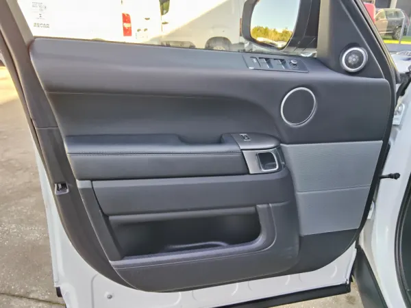 Land Rover Range Rover Sport 2.0 SD4 HSE 17