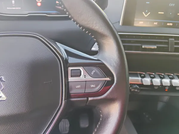 Peugeot 3008 1.2 PureTech Active Pack 19