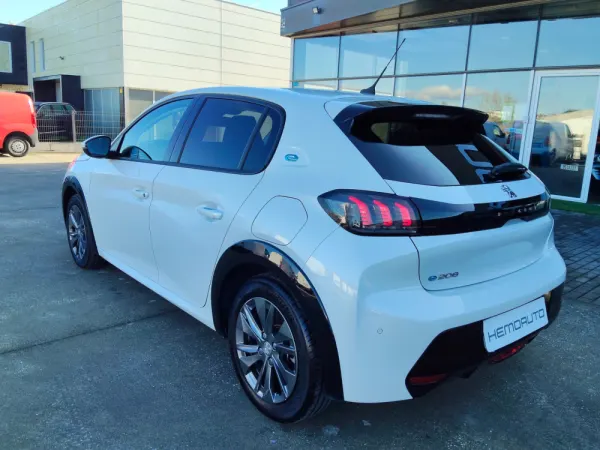 Peugeot e-208 50 kWh Allure Pack 10
