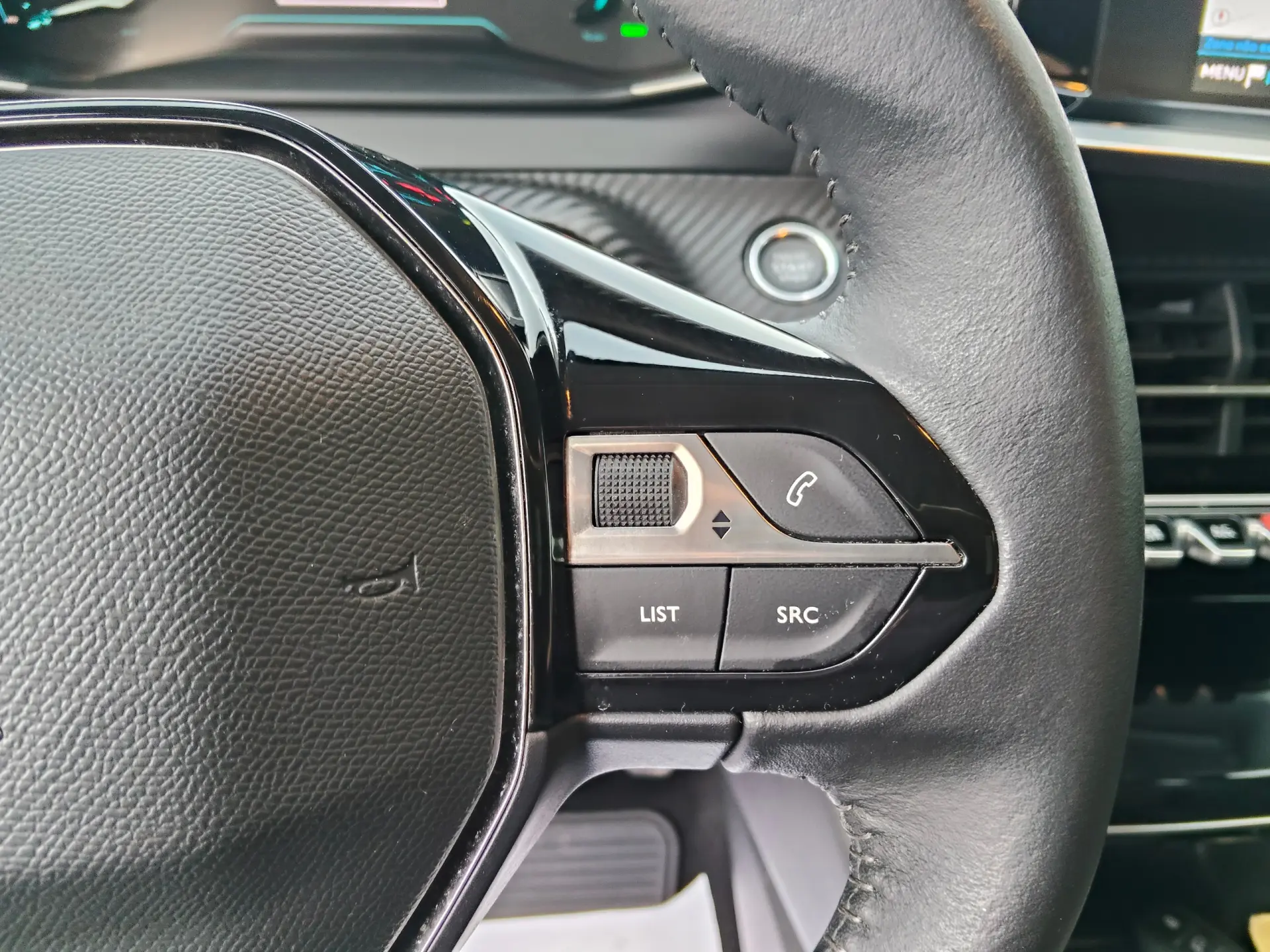 Peugeot e-208 50 kWh Allure Pack 27