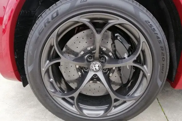 Alfa Romeo Stelvio Quadrifoglio Q4 2.9 510cv 11