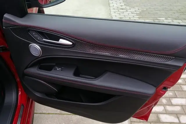 Alfa Romeo Stelvio Quadrifoglio Q4 2.9 510cv 24