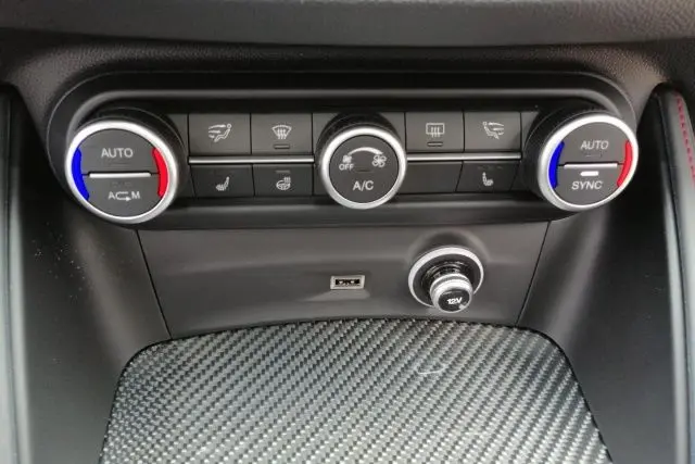 Alfa Romeo Stelvio Quadrifoglio Q4 2.9 510cv 43