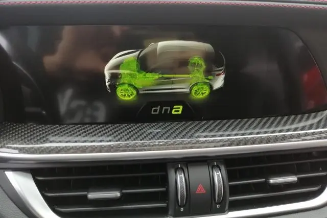 Alfa Romeo Stelvio Quadrifoglio Q4 2.9 510cv 45