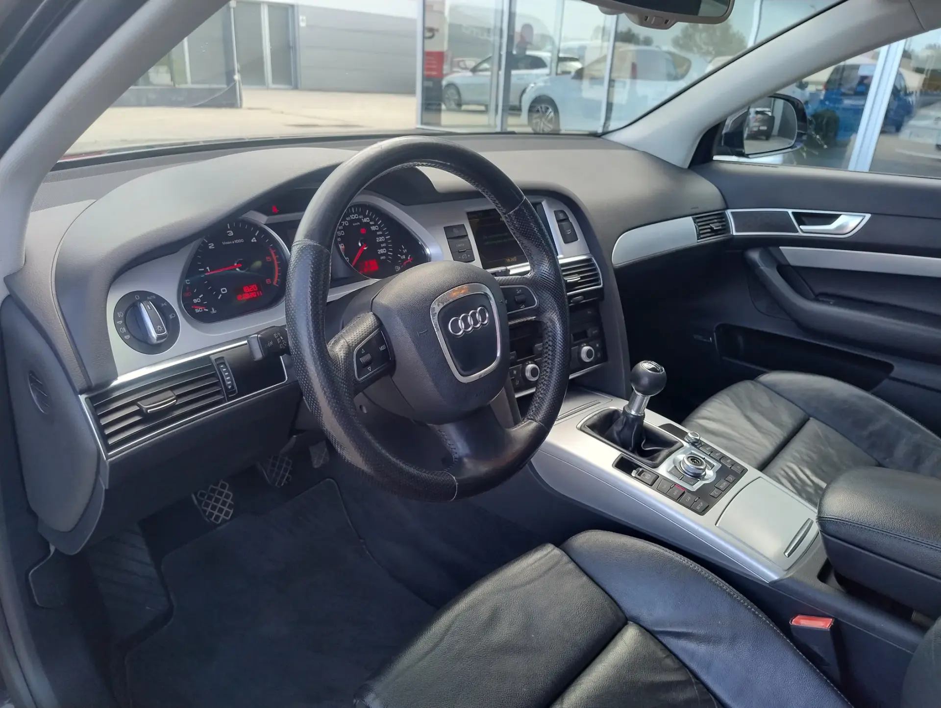 Audi A6 Avant 2.0 TDi S-line 13