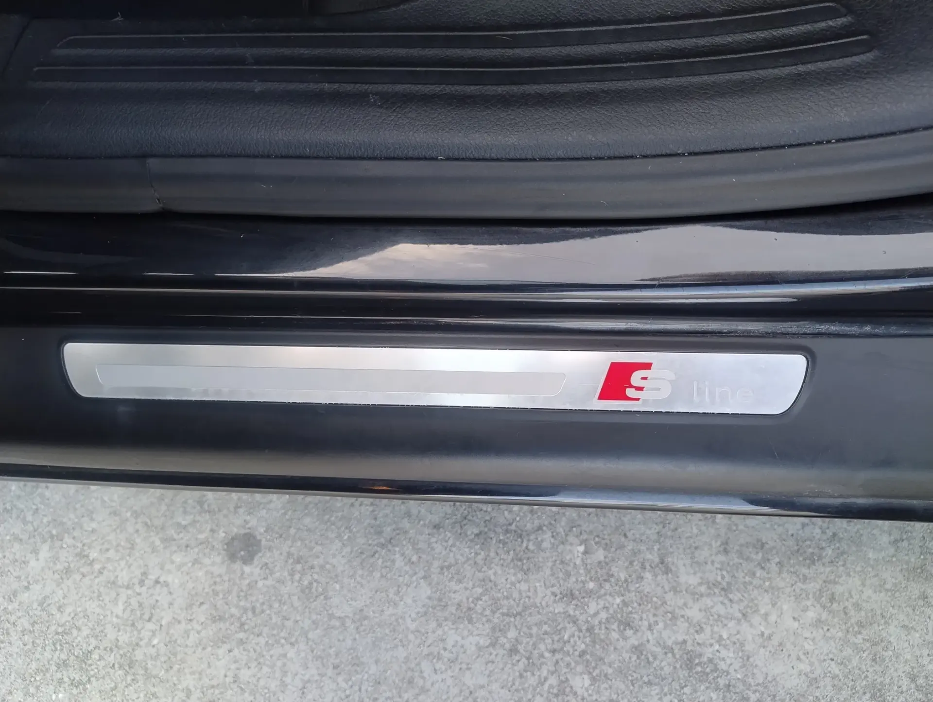 Audi A6 Avant 2.0 TDi S-line 19