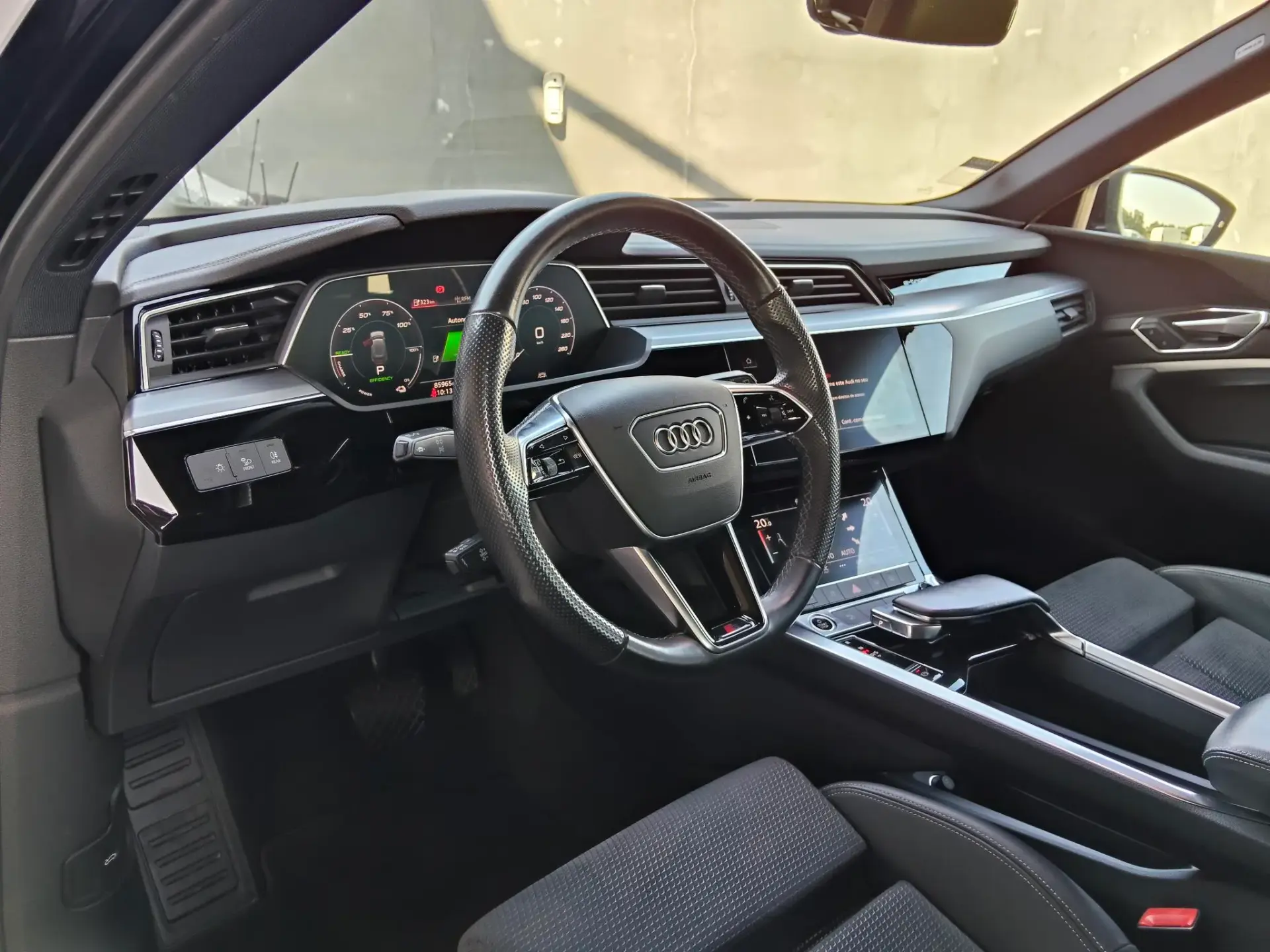 Audi e-tron 55 quattro S line 14