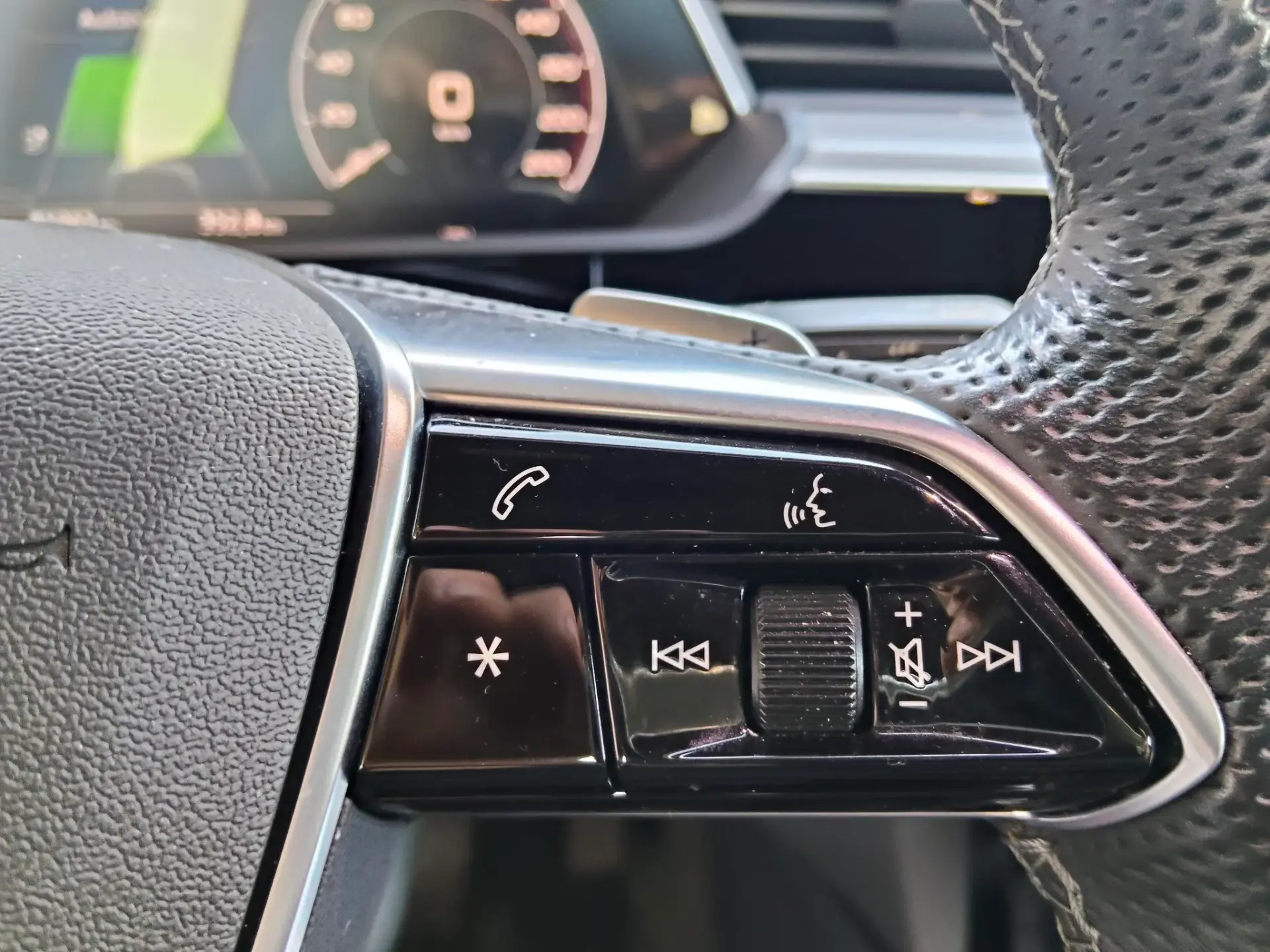 Audi e-tron 55 quattro S line 43