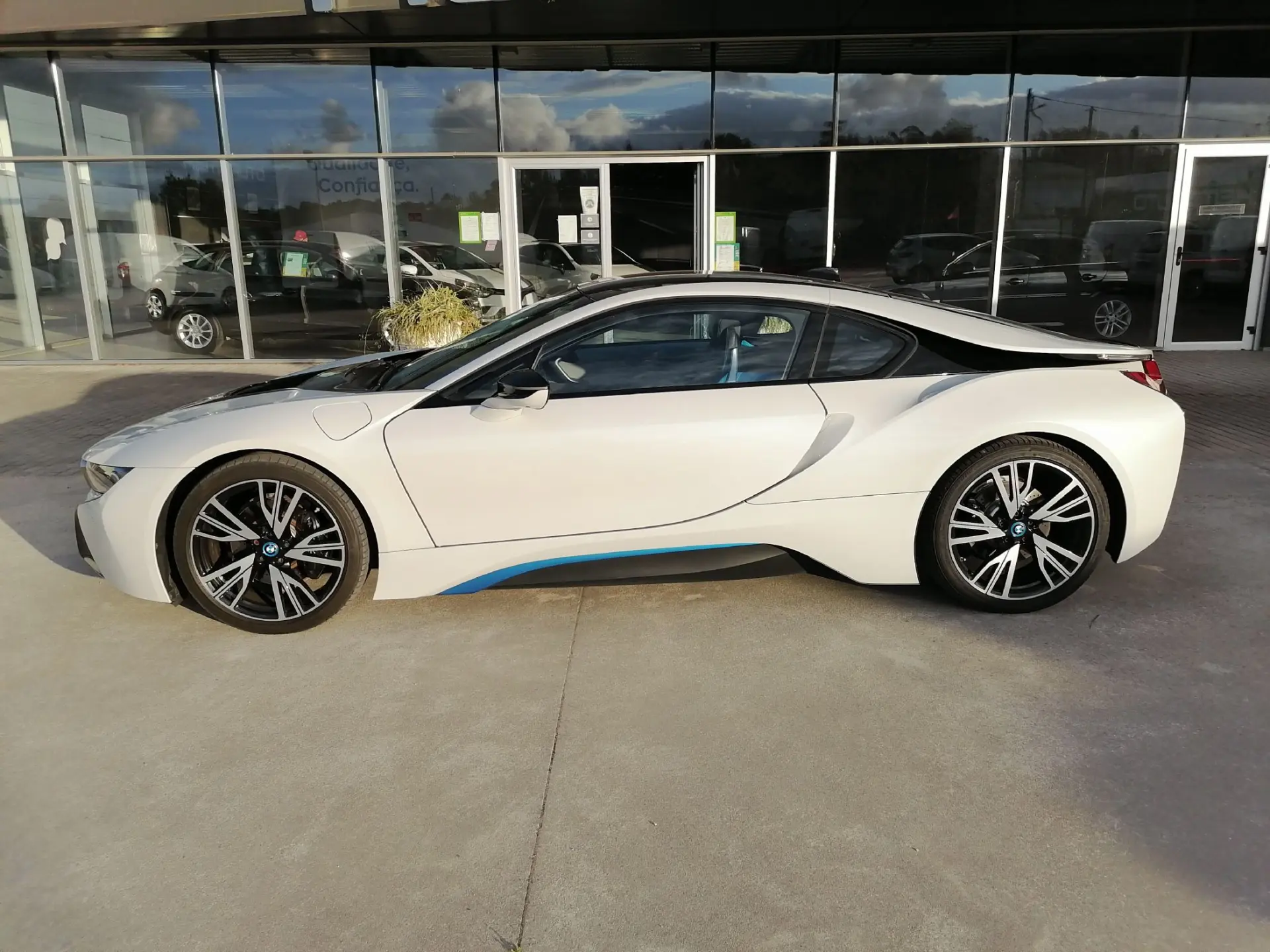 BMW i8 Standard 9