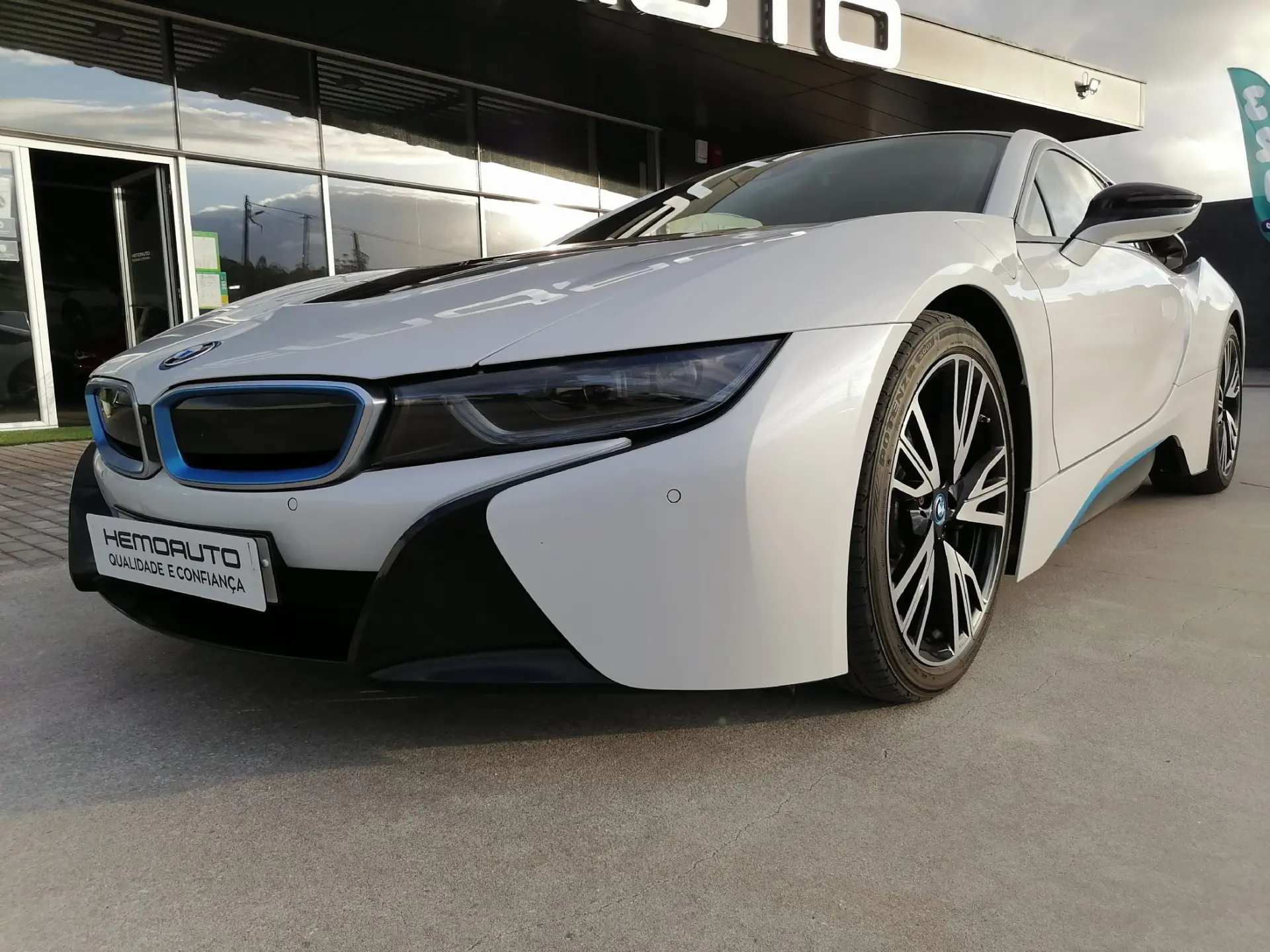 BMW i8 Standard 11