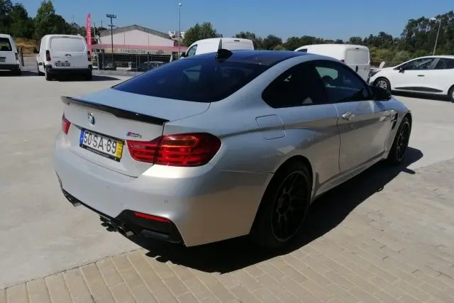BMW M4 5