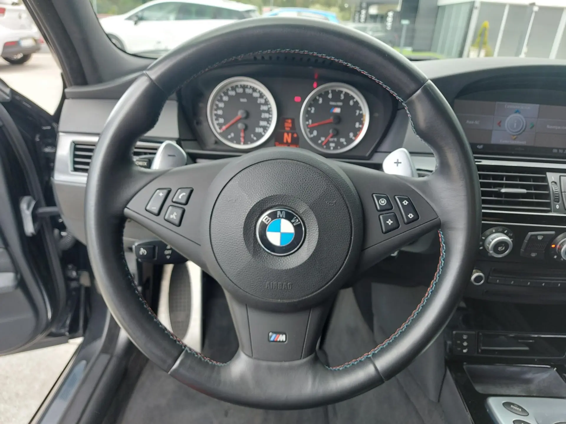 BMW M550d M5 43