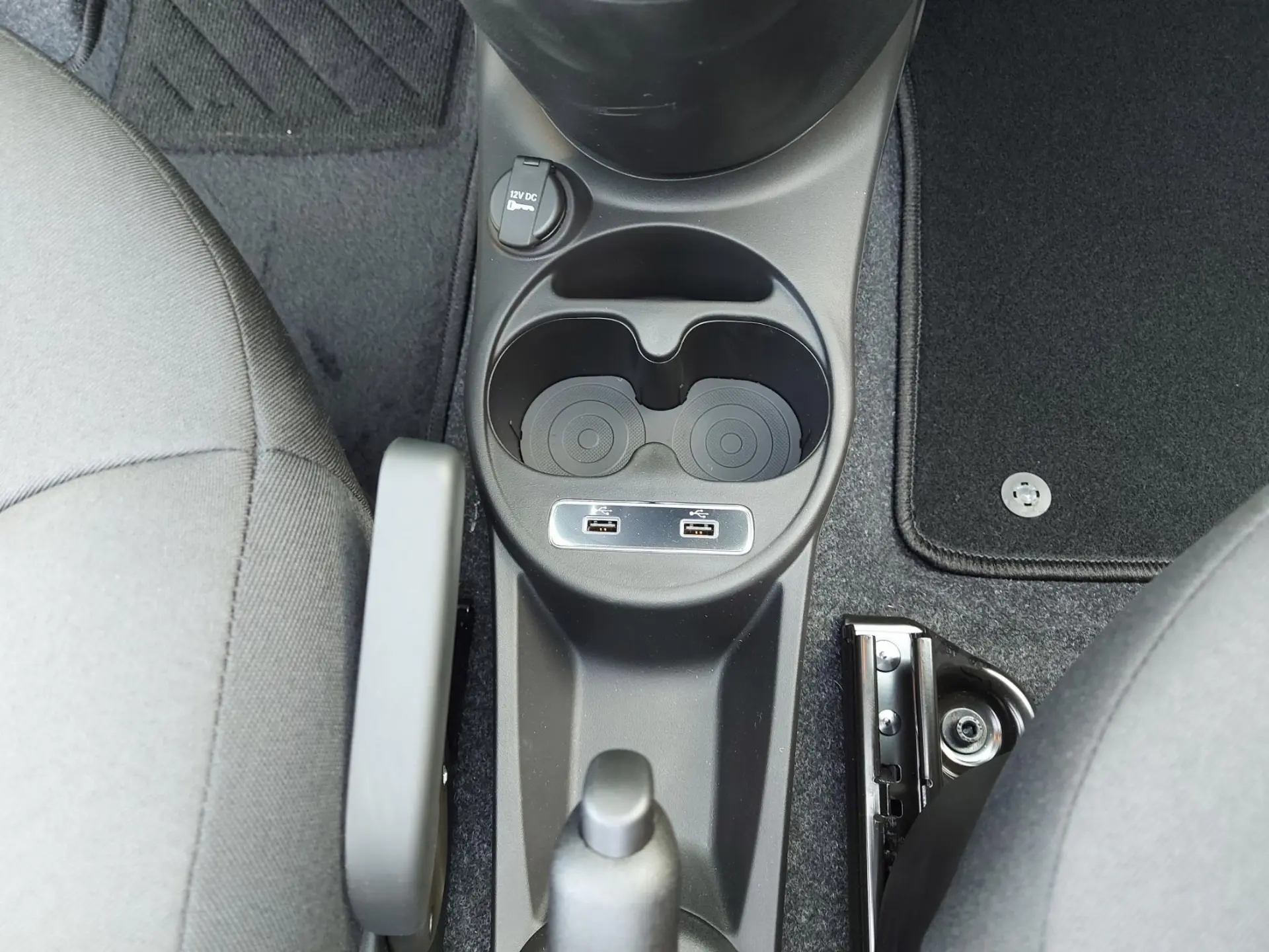 Fiat 500C 1.0 Hybrid 29