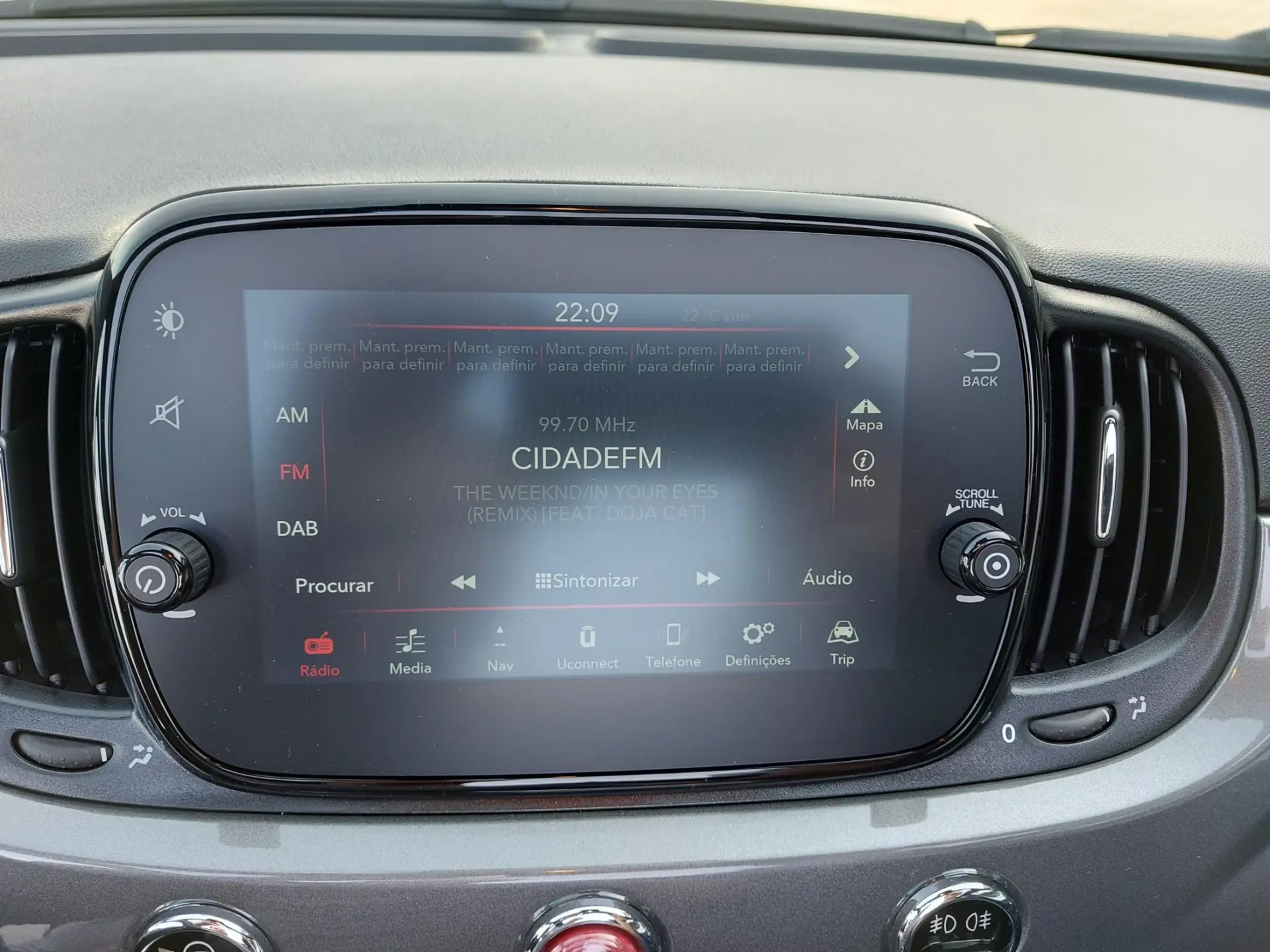 Fiat 500C 1.0 Hybrid 34