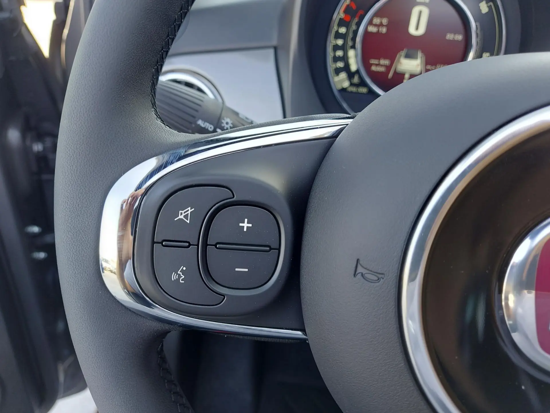 Fiat 500C 1.0 Hybrid 37