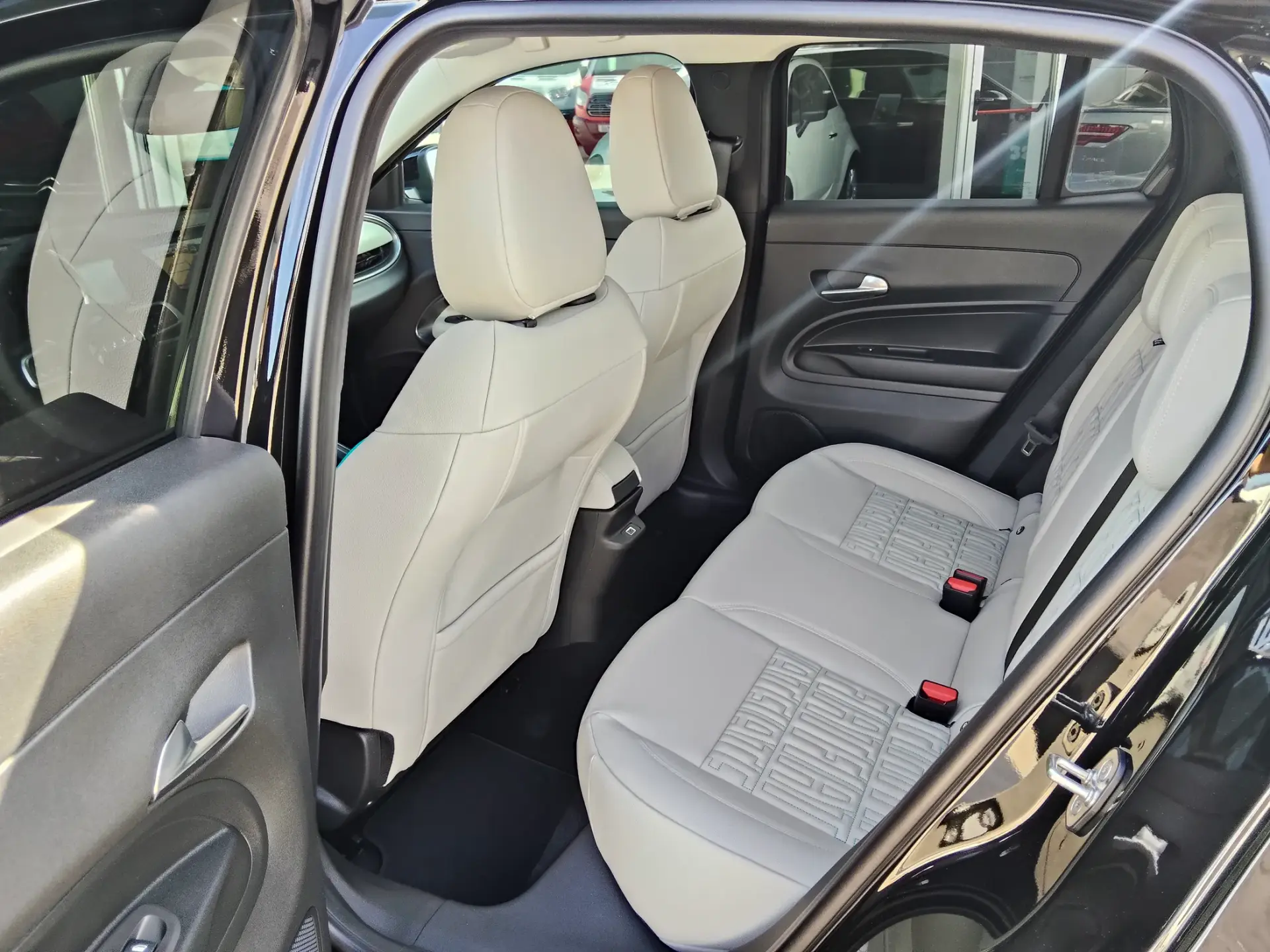 Fiat 600 1.2 Hybrid La Prima 15