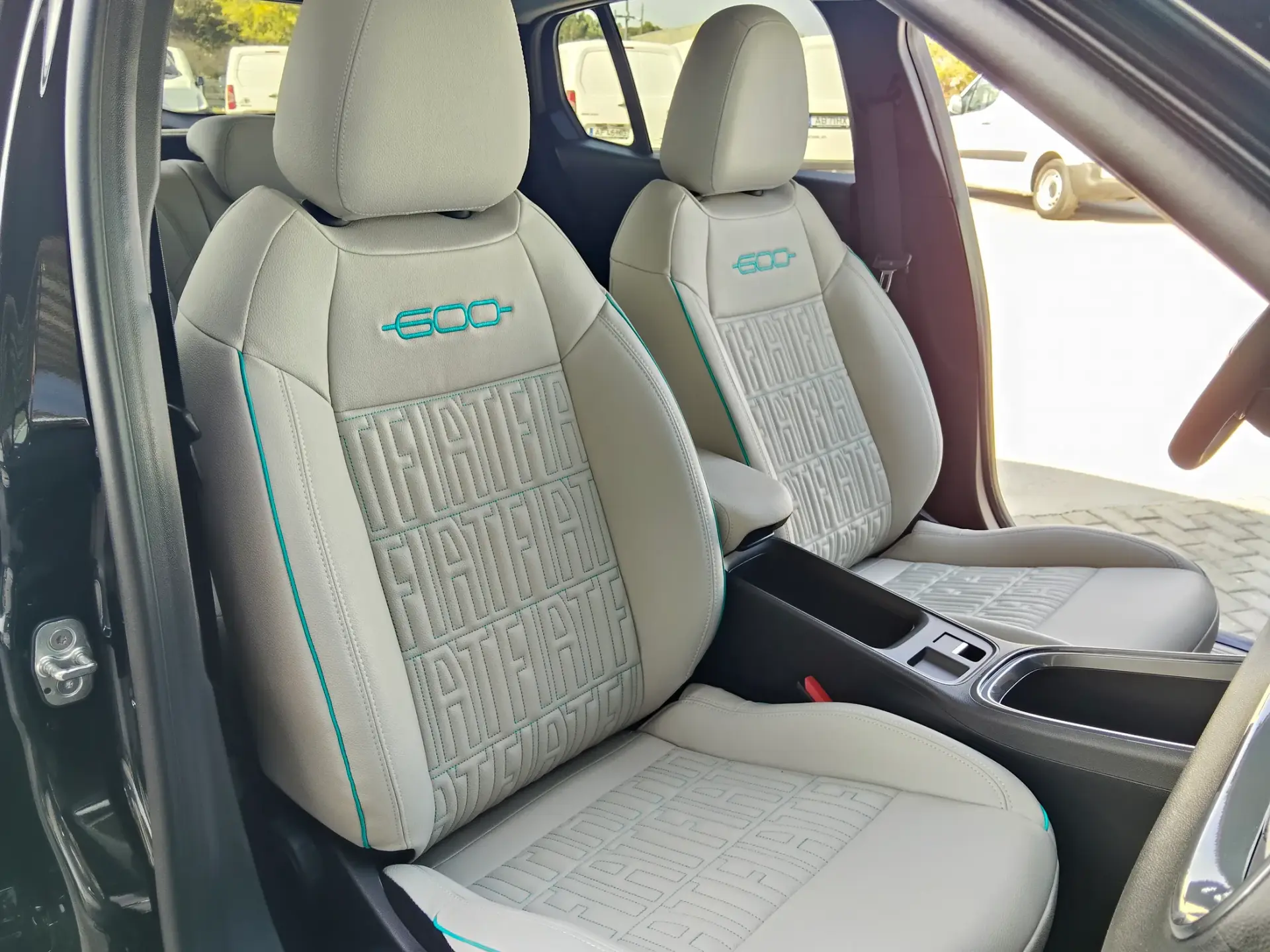 Fiat 600 1.2 Hybrid La Prima 23