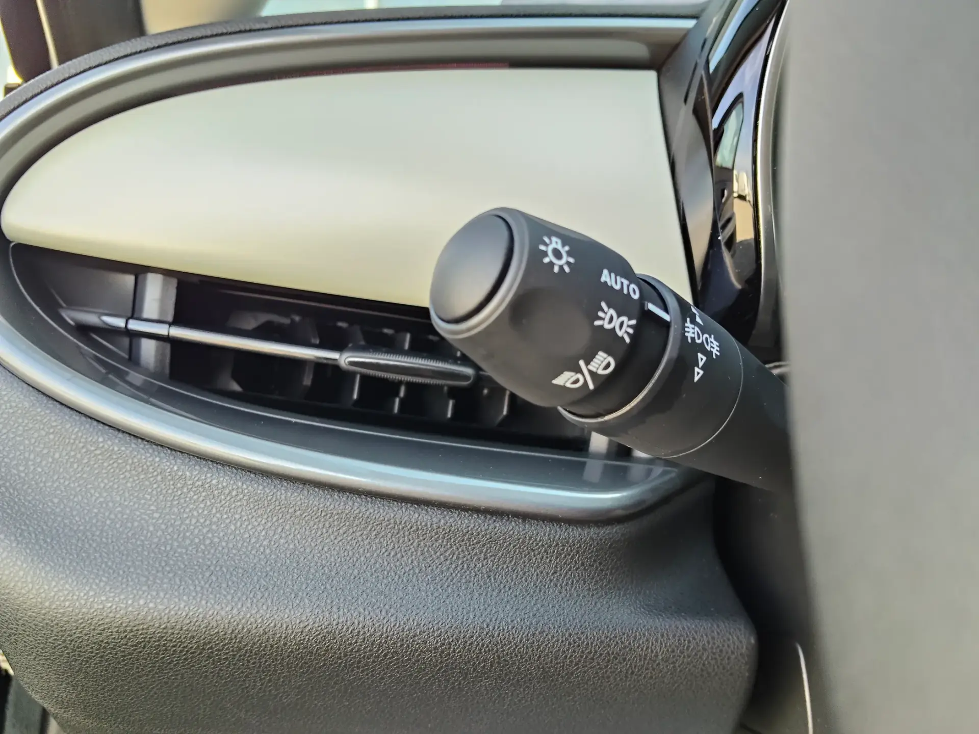 Fiat 600 1.2 Hybrid La Prima 39