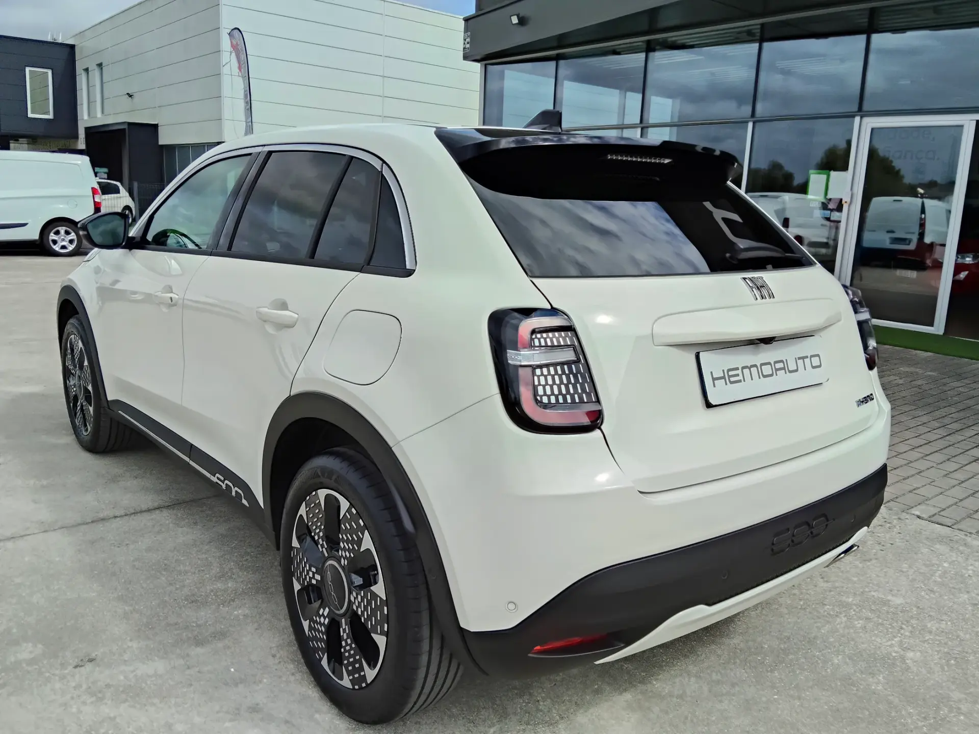 Fiat 600 1.2 Hybrid La Prima 13