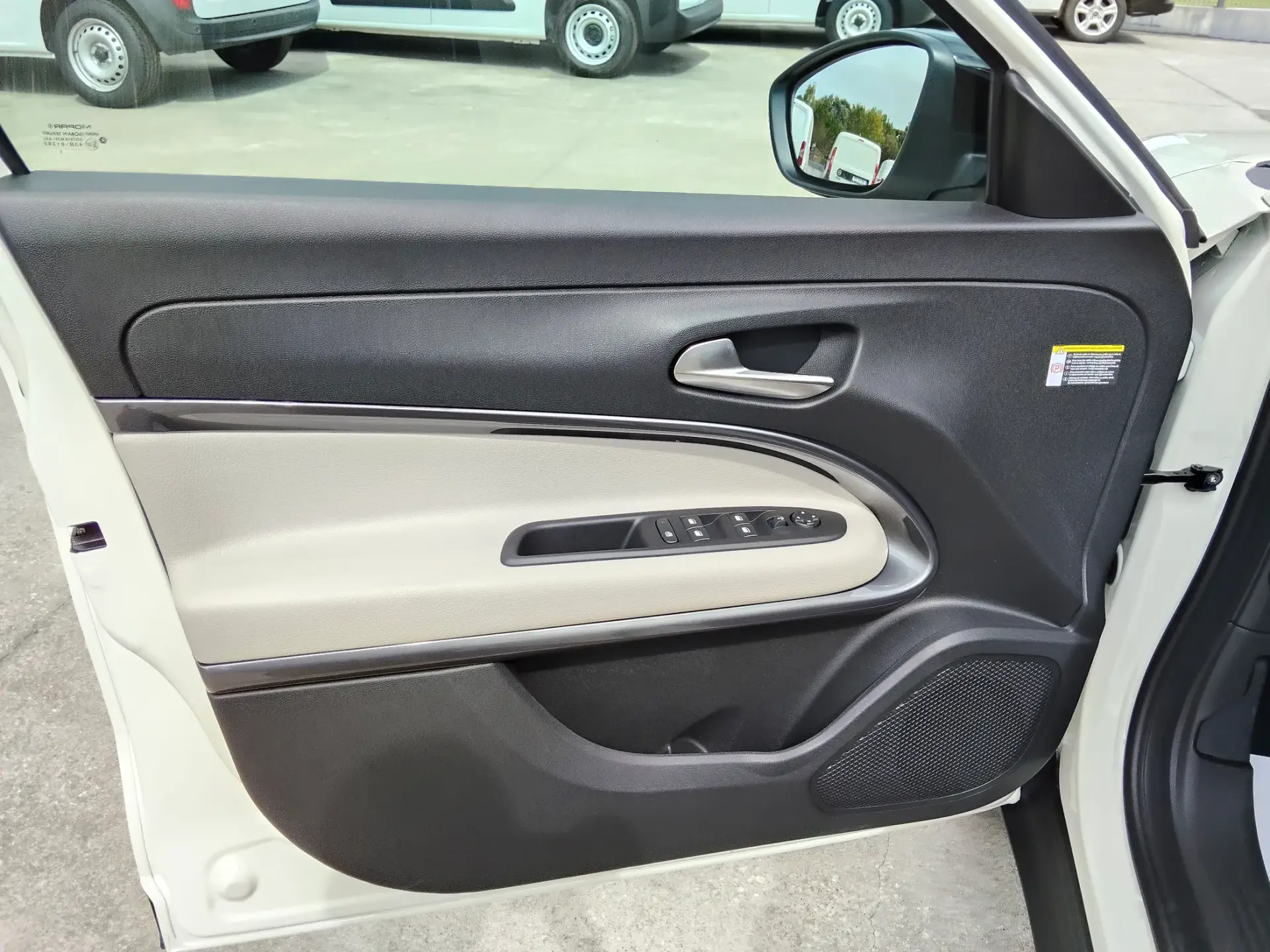 Fiat 600 1.2 Hybrid La Prima 17