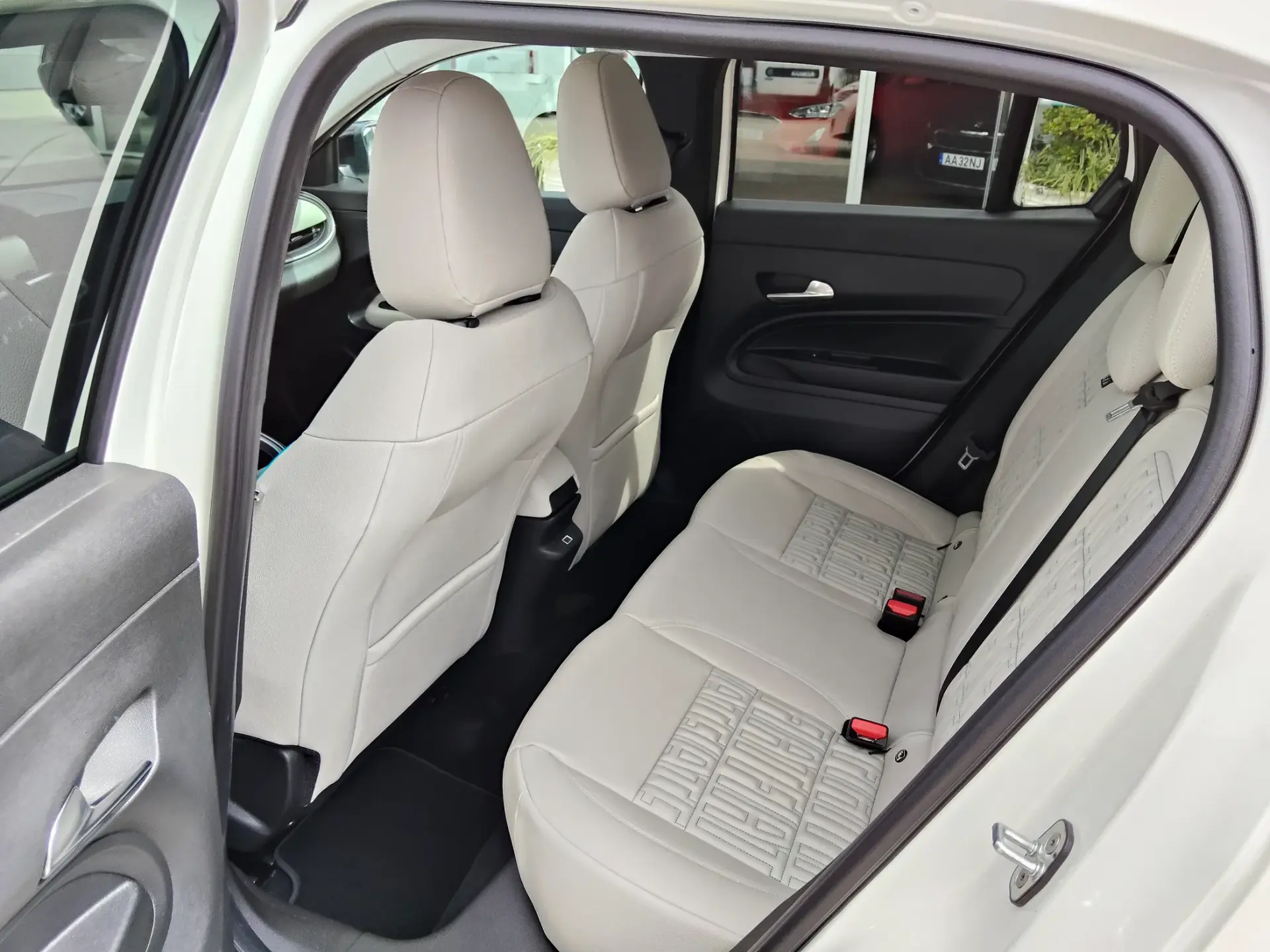 Fiat 600 1.2 Hybrid La Prima 19