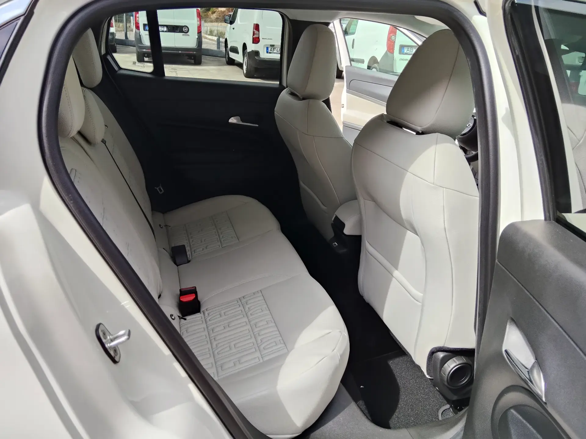 Fiat 600 1.2 Hybrid La Prima 21