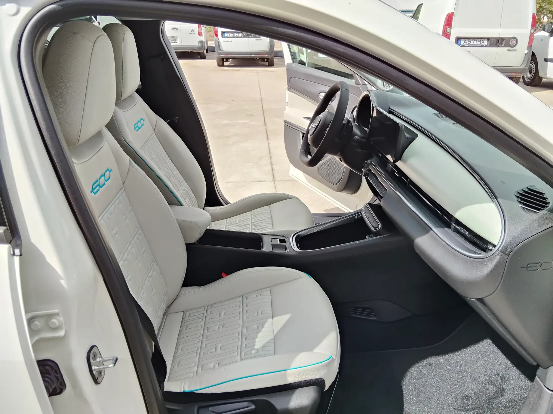 Fiat 600 1.2 Hybrid La Prima 23