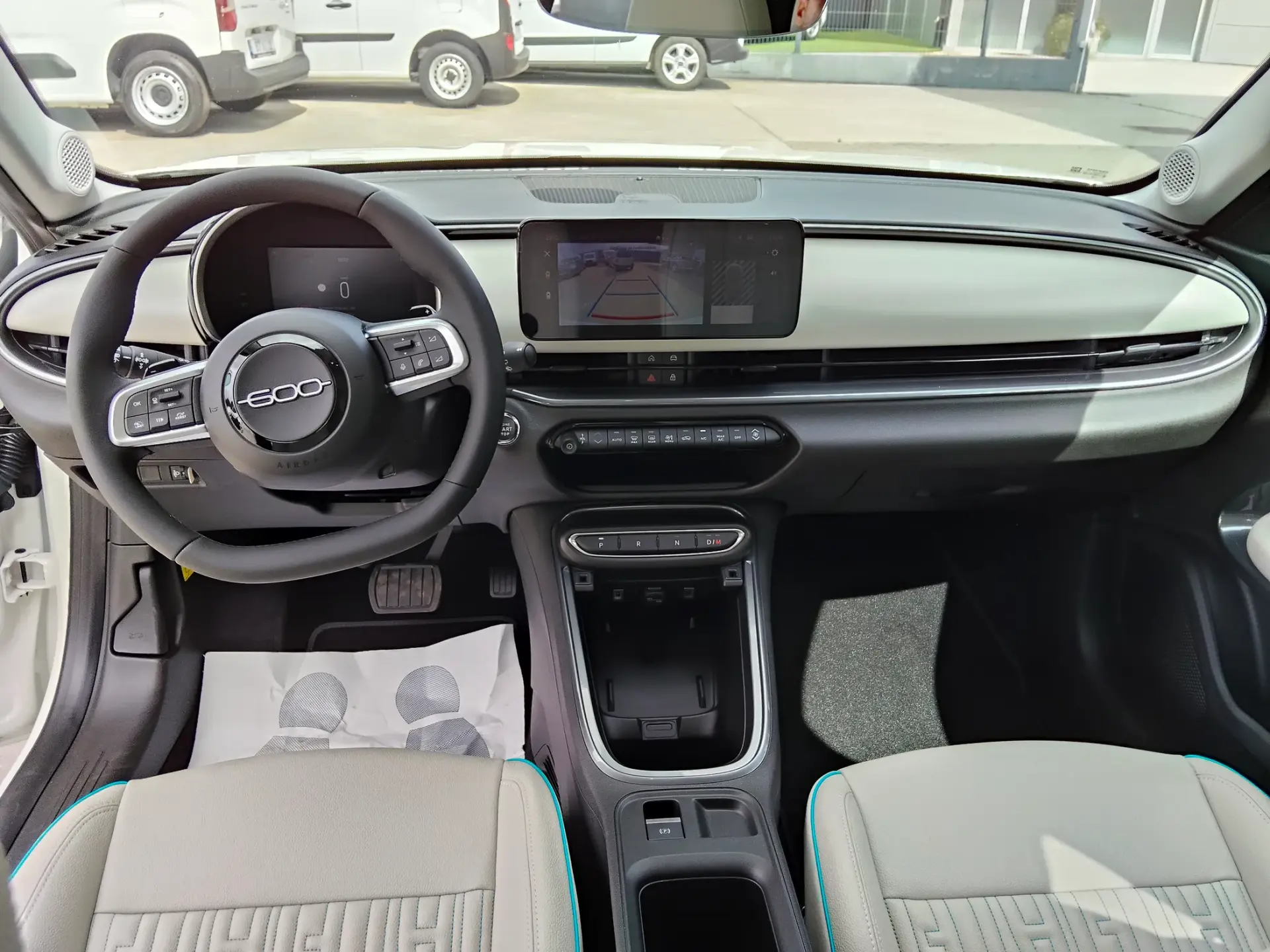Fiat 600 1.2 Hybrid La Prima 26