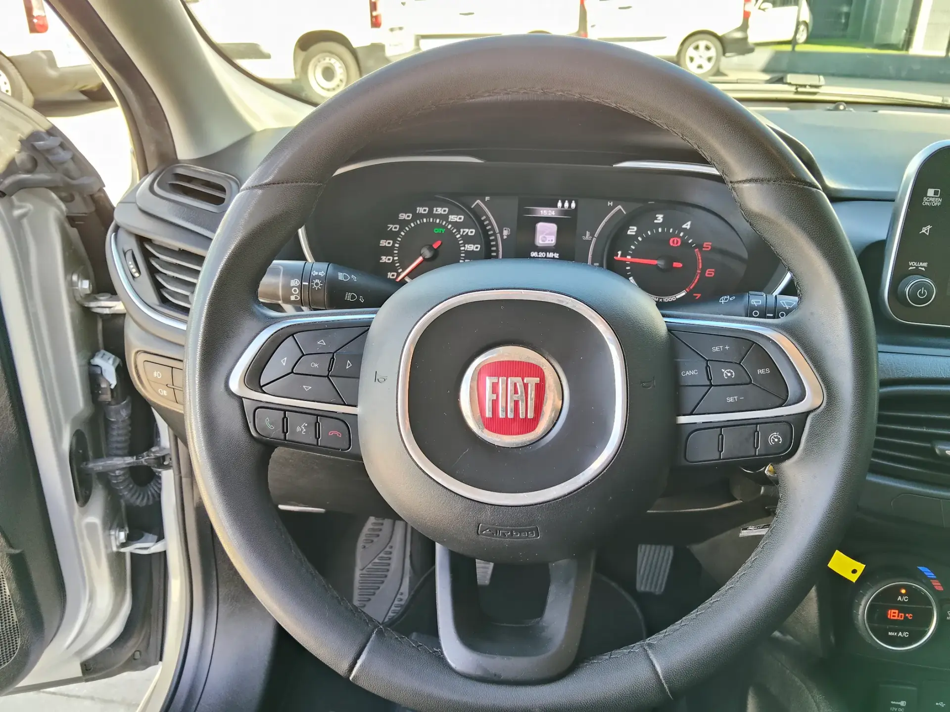 Fiat Tipo Station Wagon 1.3 M-Jet Lounge 25