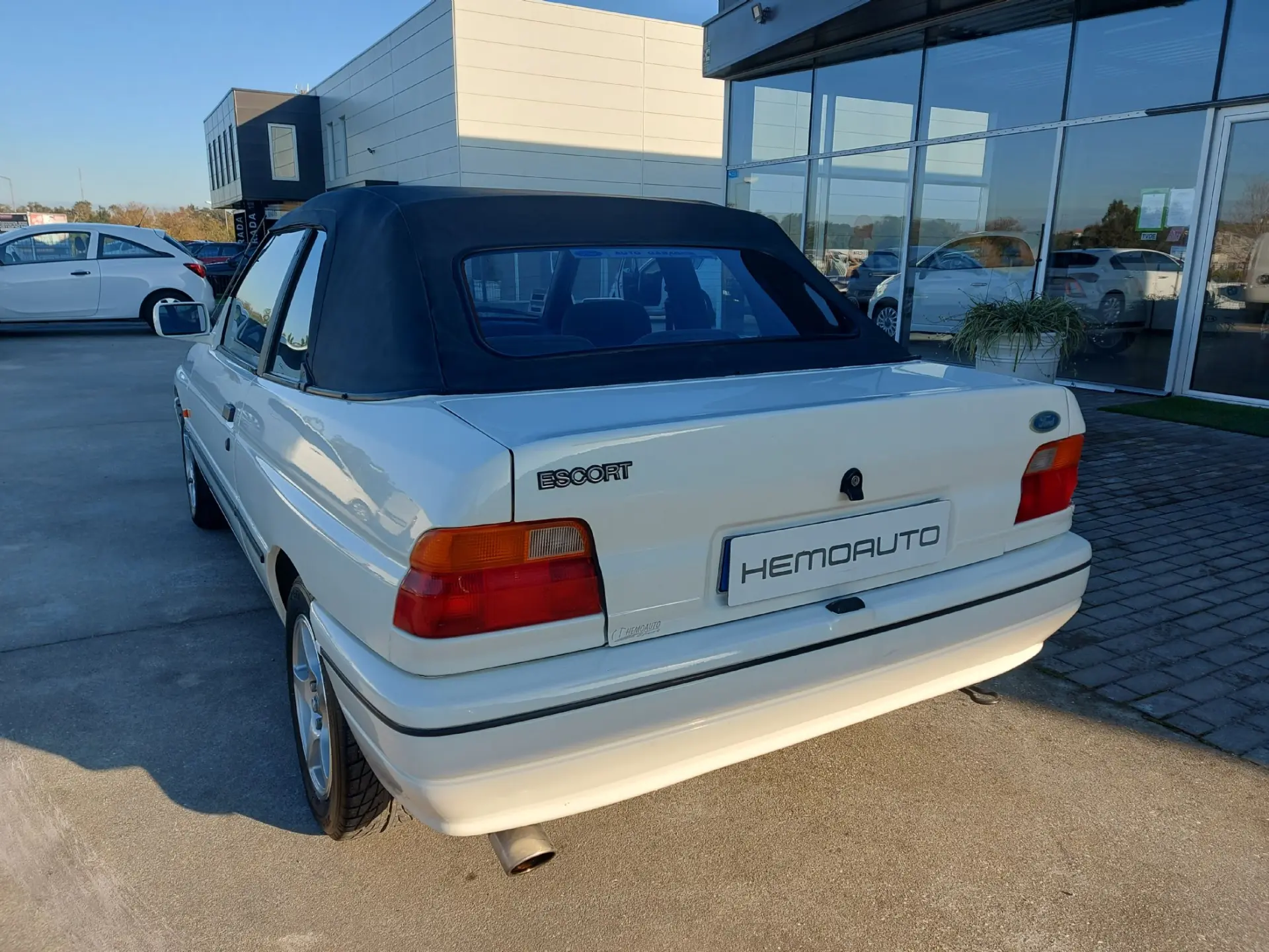 Ford Escort Cabrio 1.4 Luxury 6