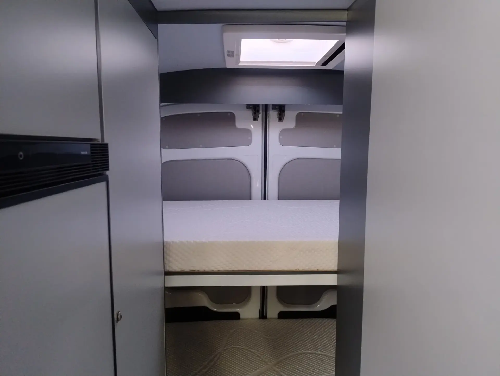 Ford Transit 350 L3 2.0 TDCi H1 CD Trend 19