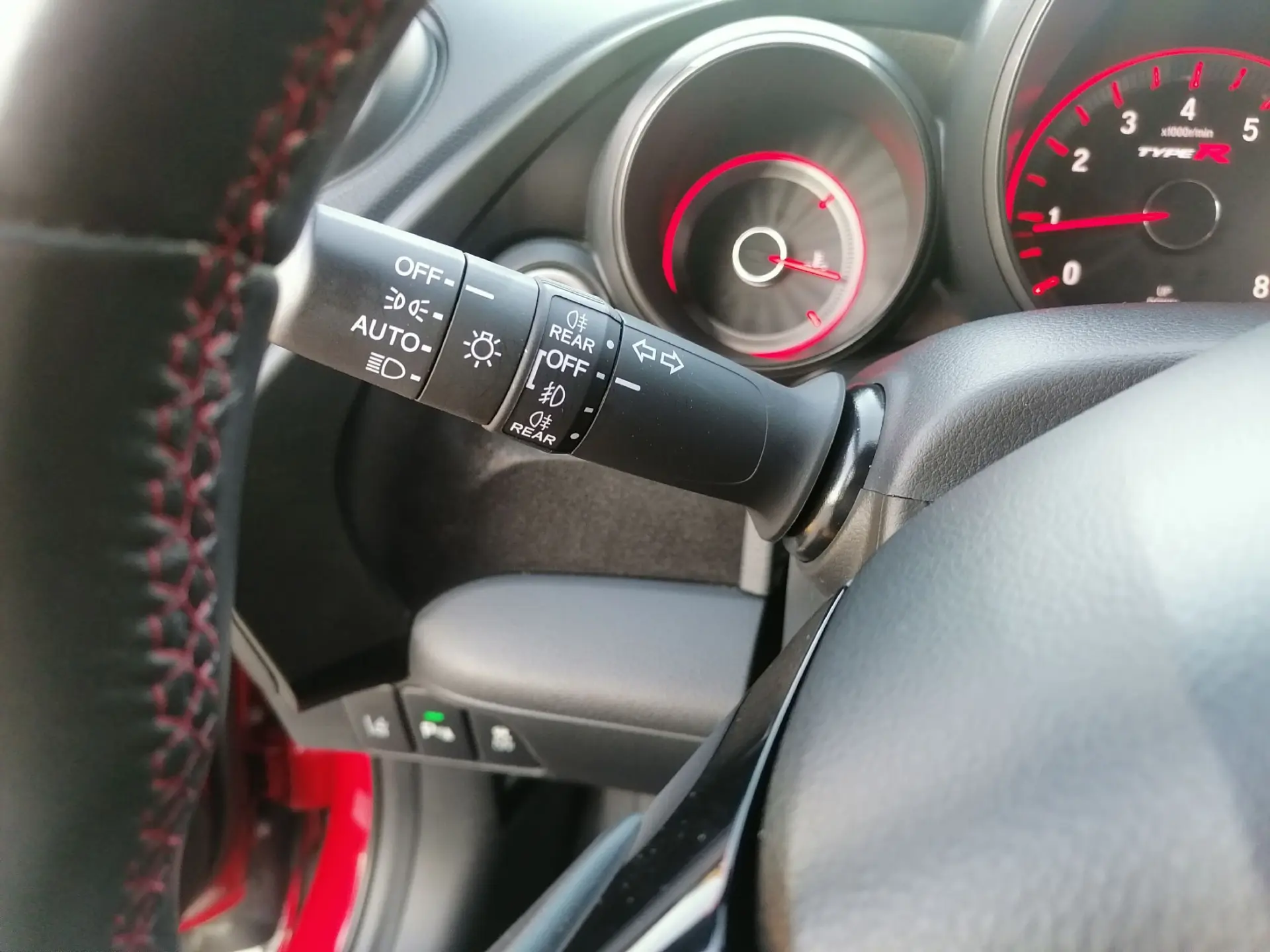 Honda Civic 2.0 i-VTEC Type-R 37