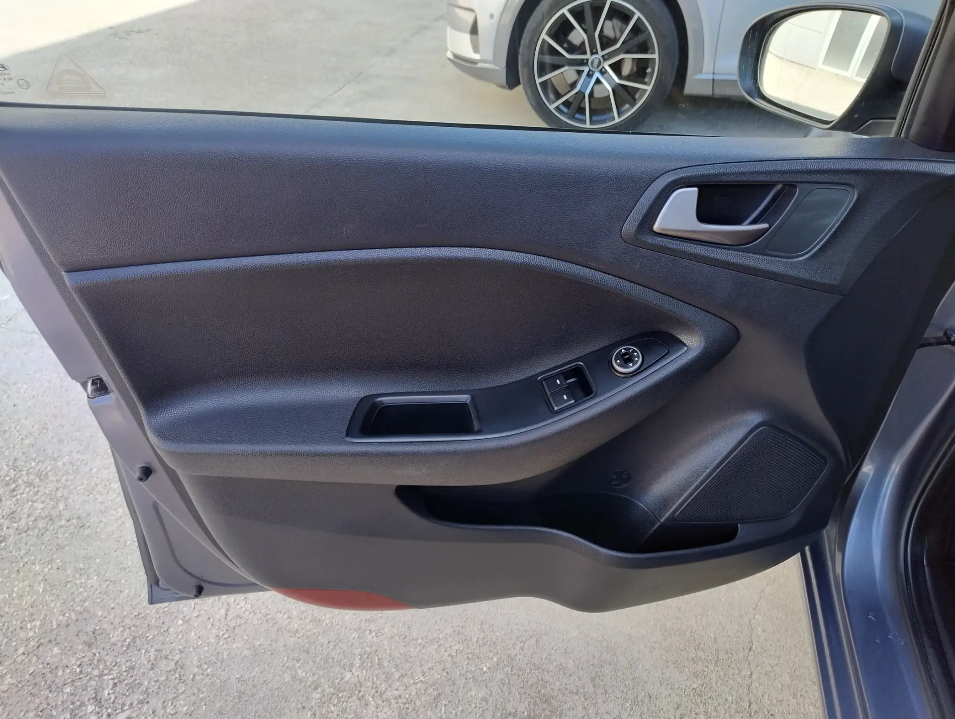 Hyundai i20 1.1 CRDi Access Plus 13