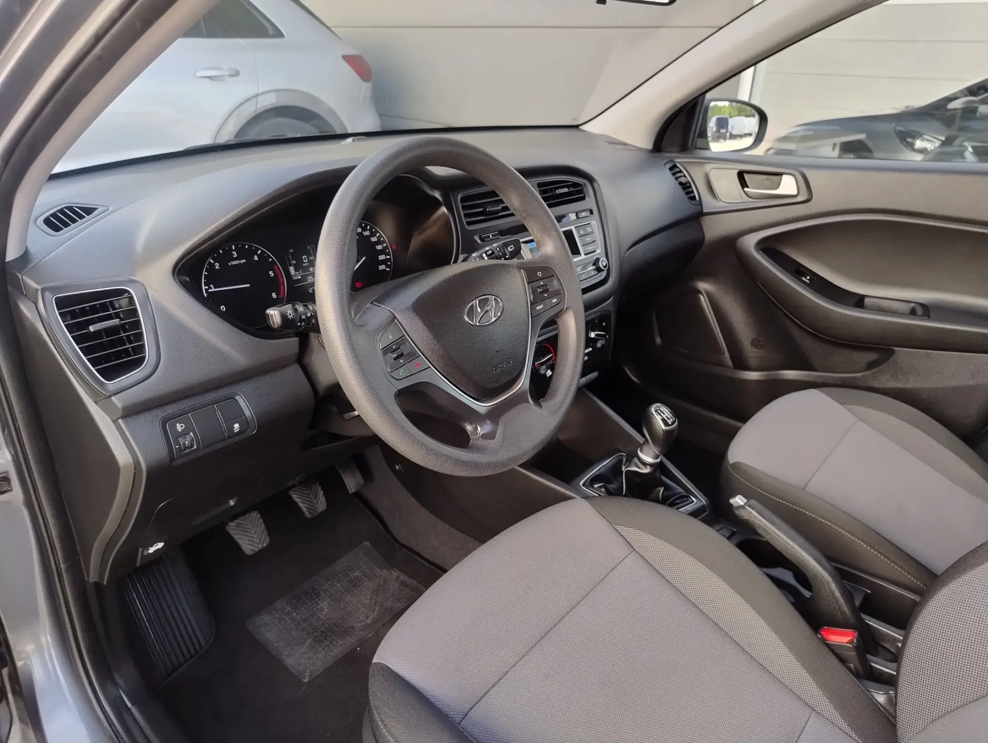 Hyundai i20 1.1 CRDi Access Plus 14