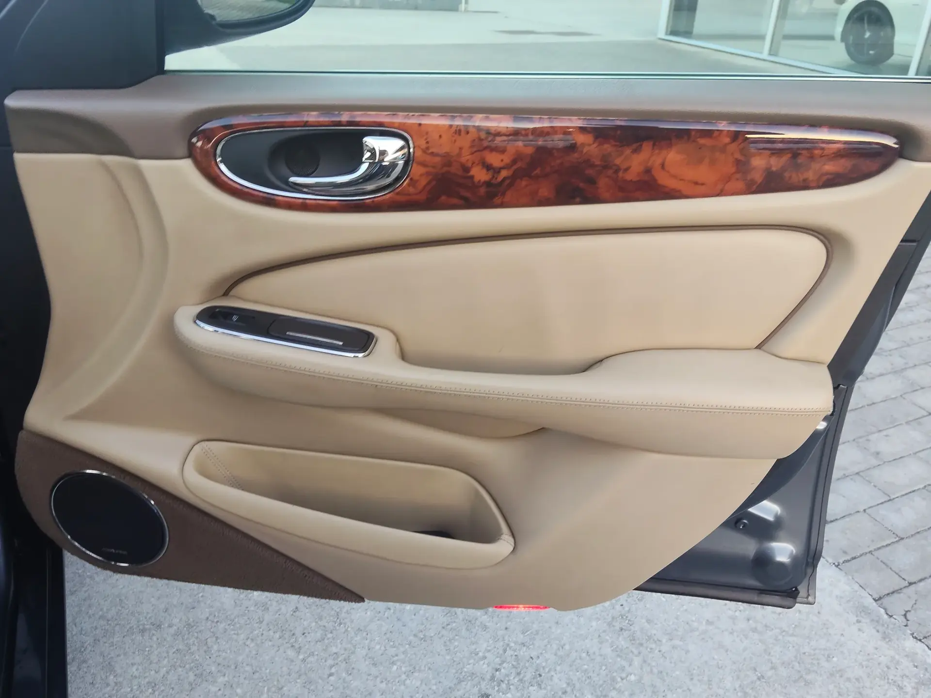 Jaguar XJ XJ6 2.7 D V6 Sovereign 32