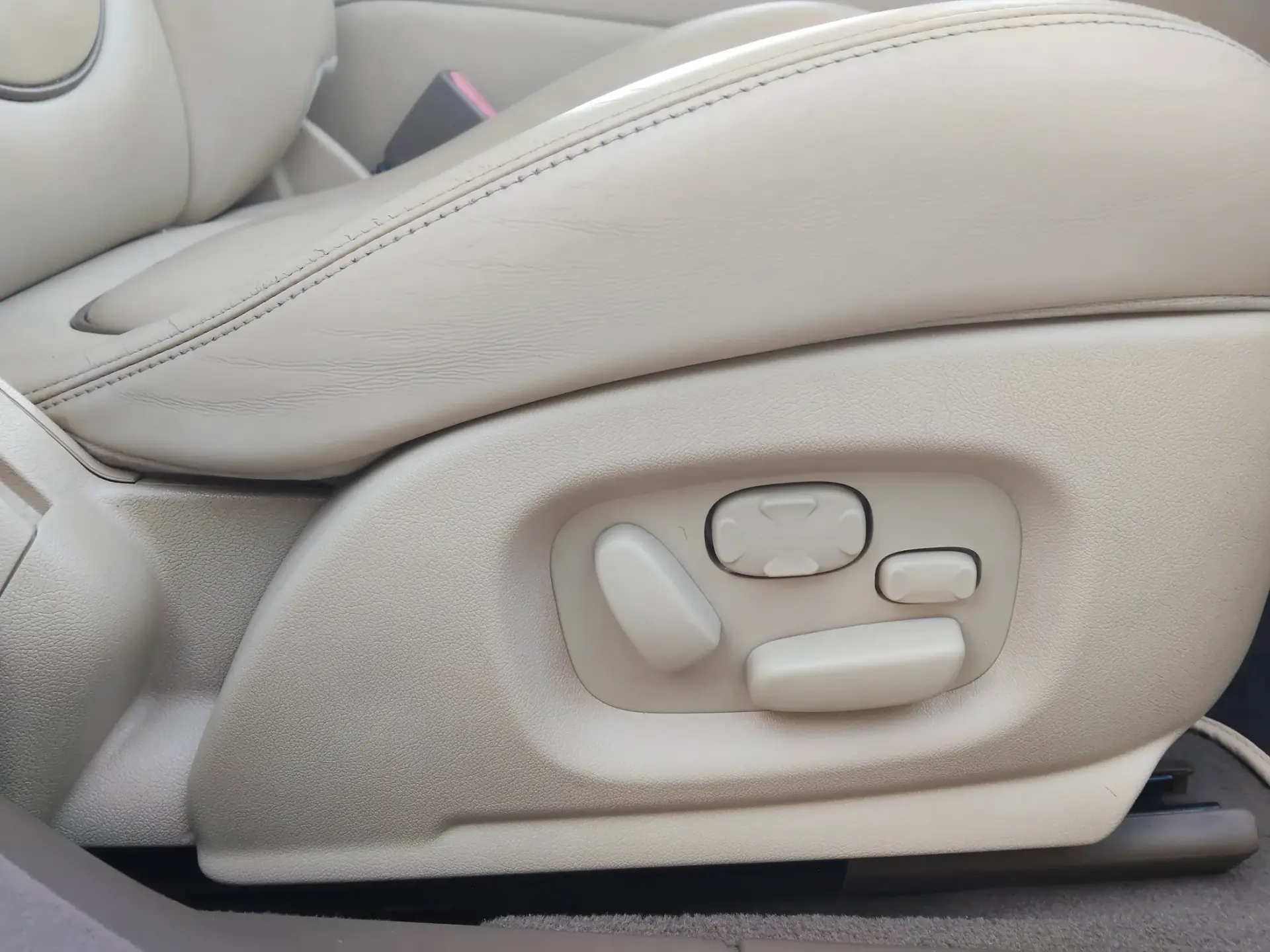 Jaguar XJ XJ6 2.7 D V6 Sovereign 33