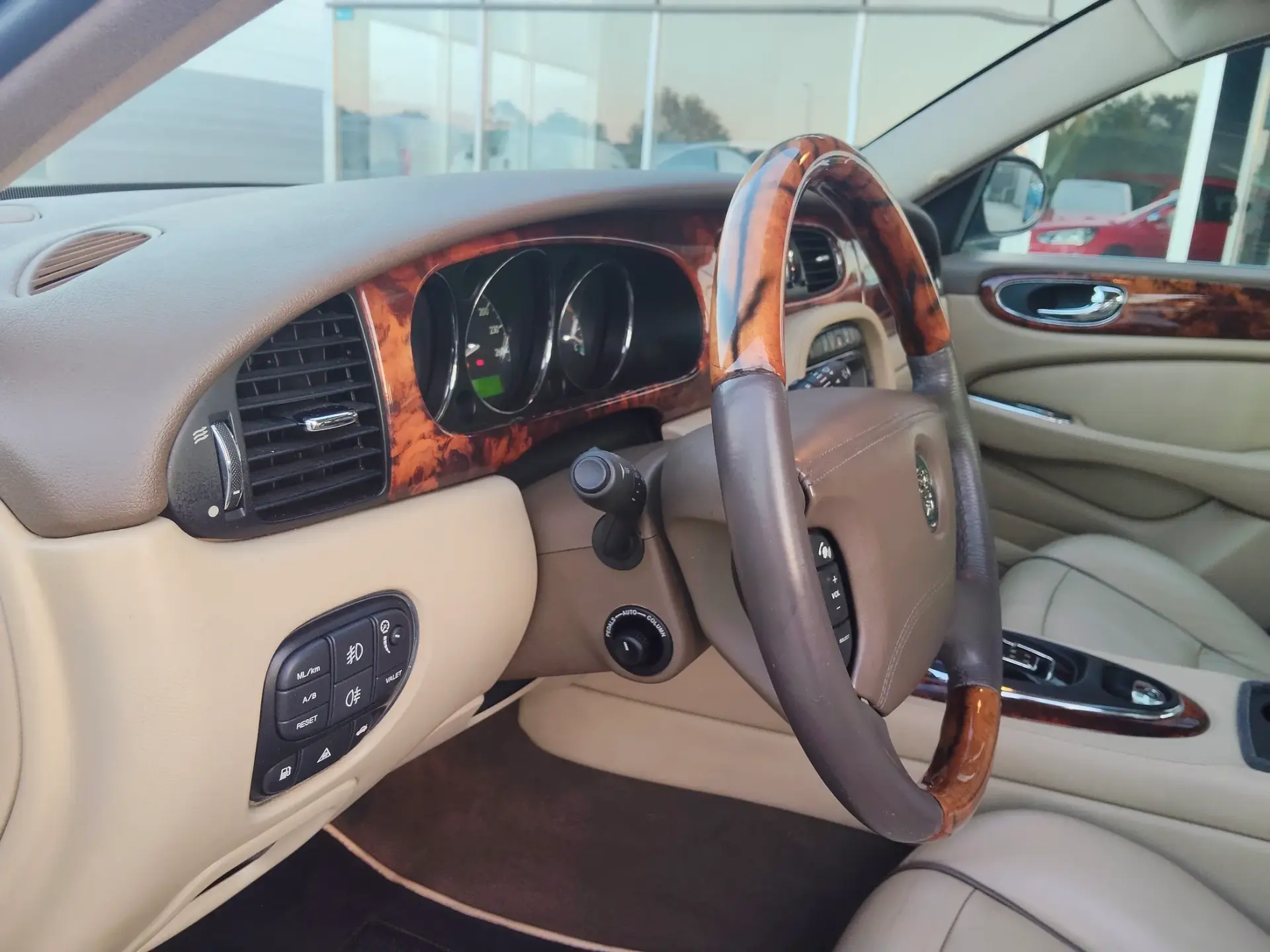 Jaguar XJ XJ6 2.7 D V6 Sovereign 37