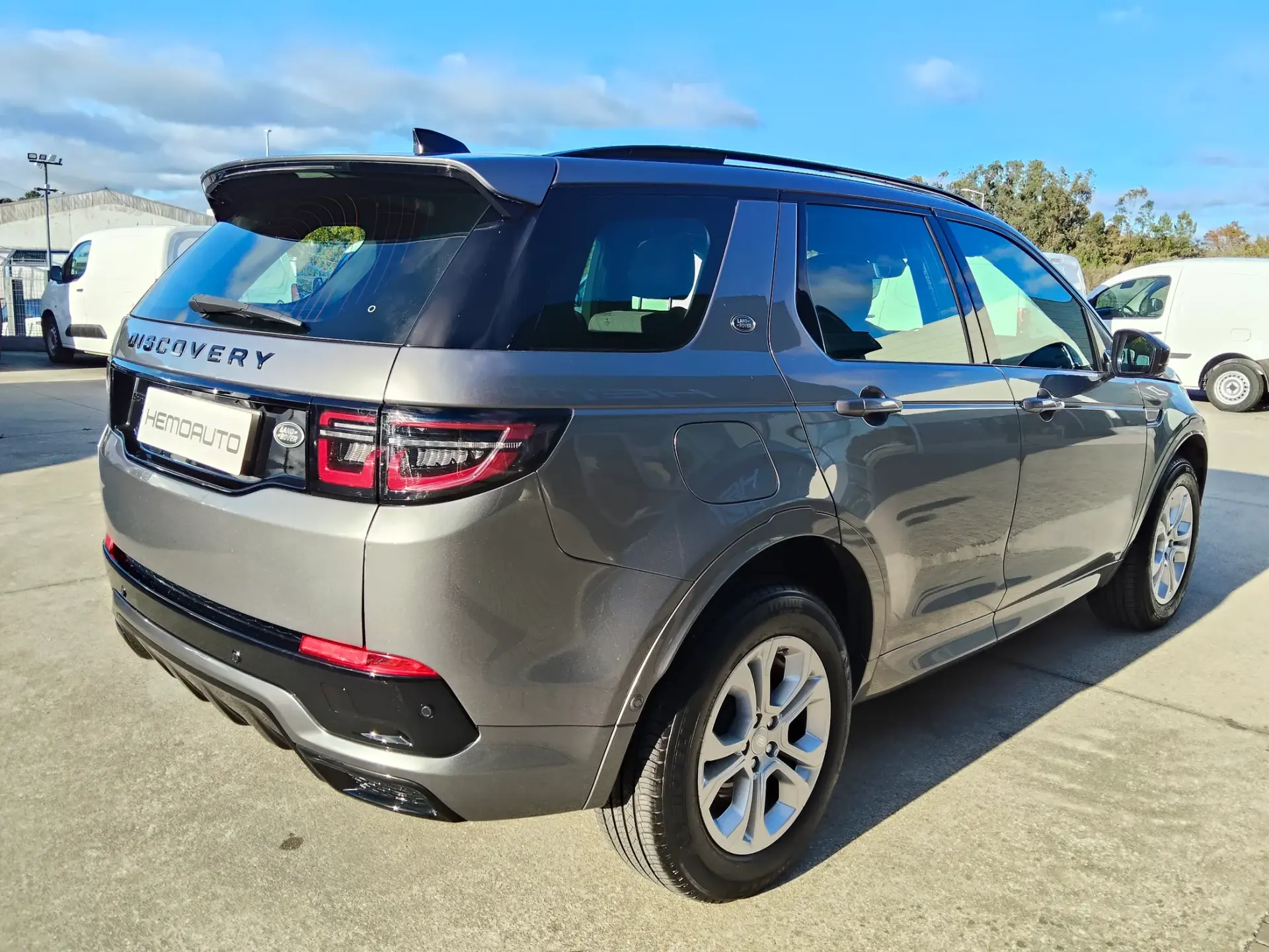 Land Rover Discovery Sport P300e AWD Dynamic SE 8