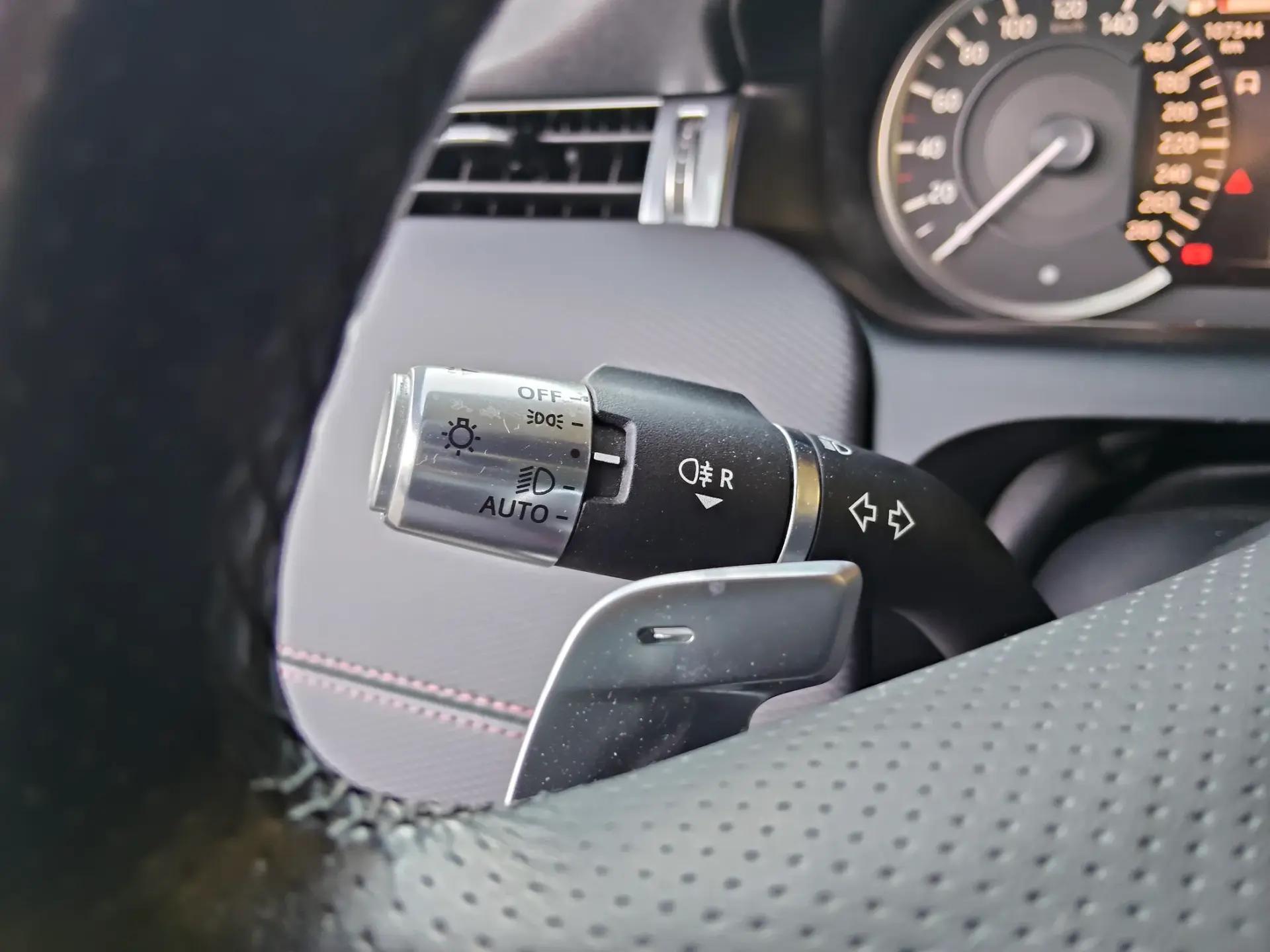 Land Rover Discovery Sport P300e AWD Dynamic SE 44