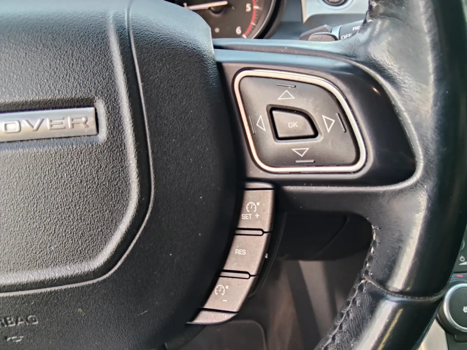 Land Rover Range Rover Evoque 2.0 TD4 HSE Dynamic Auto 32