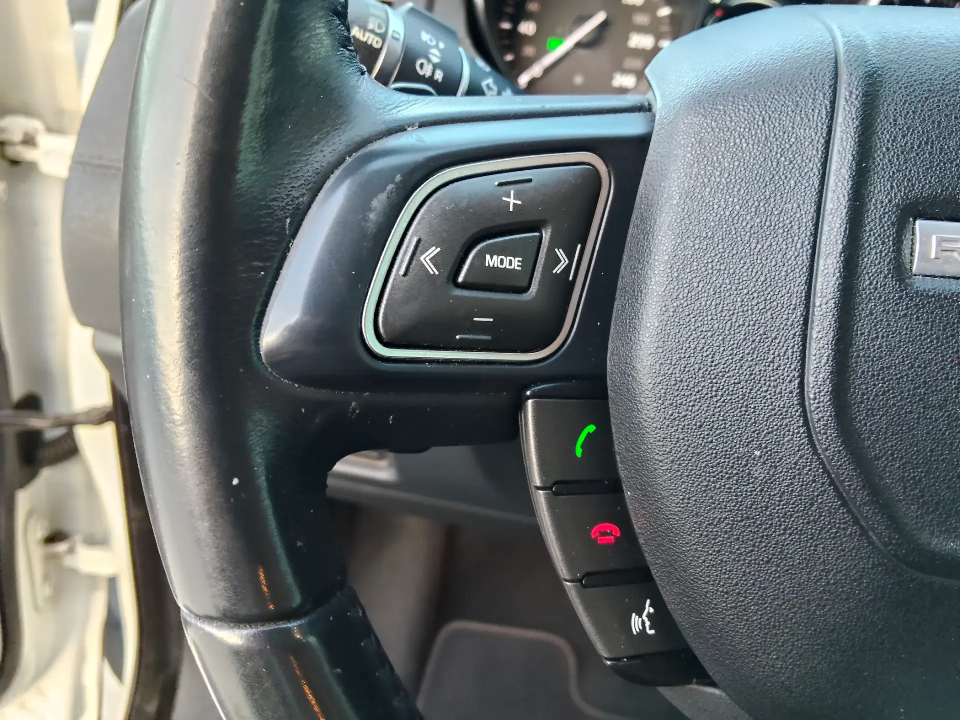 Land Rover Range Rover Evoque 2.0 TD4 HSE Dynamic Auto 33