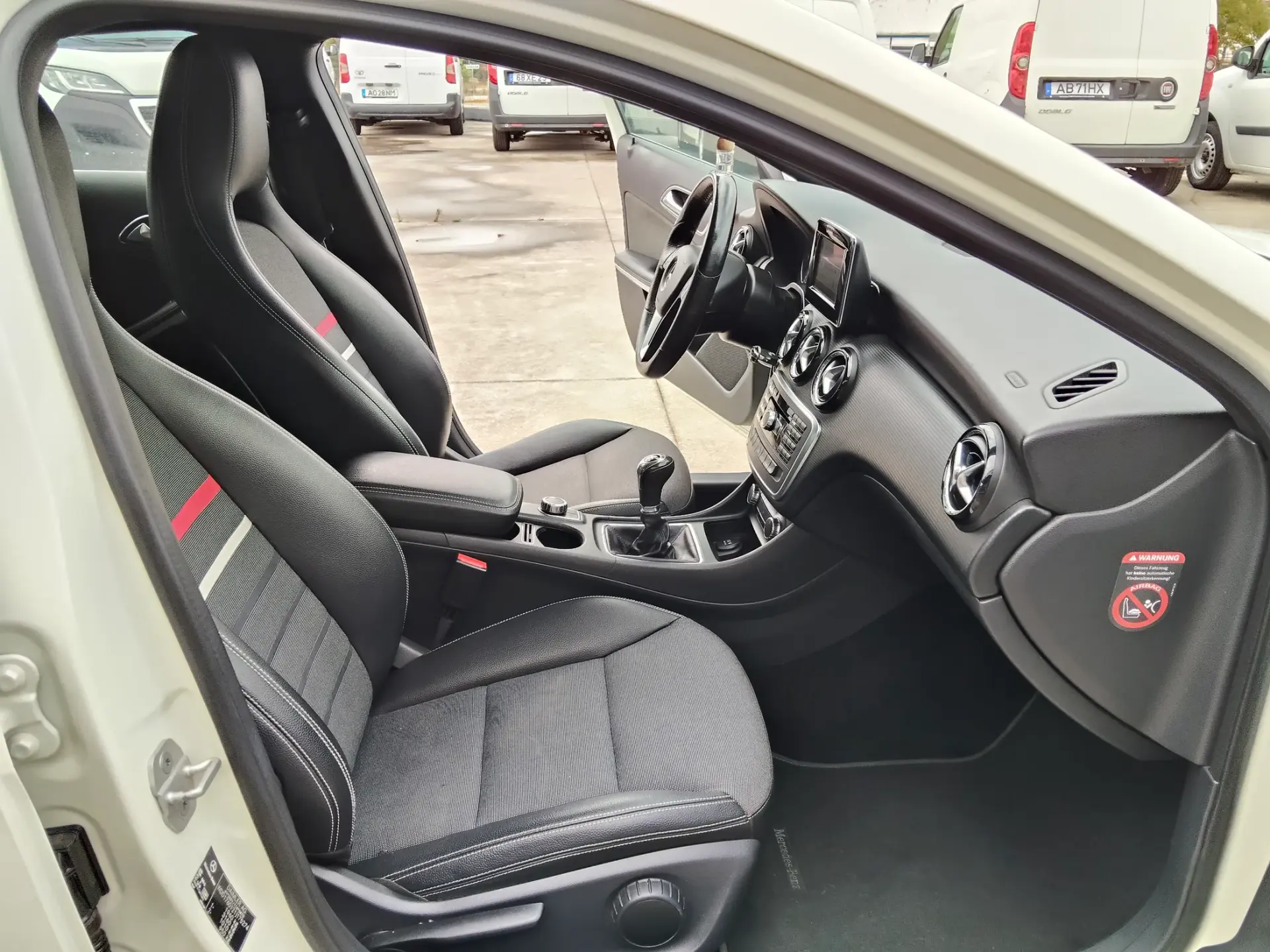 Mercedes-Benz A 180 d Urban 18