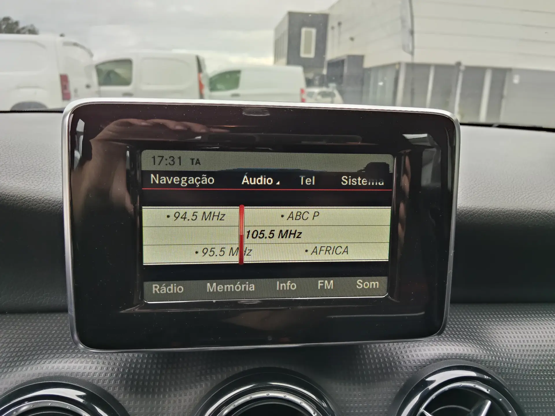 Mercedes-Benz A 180 d Urban 24