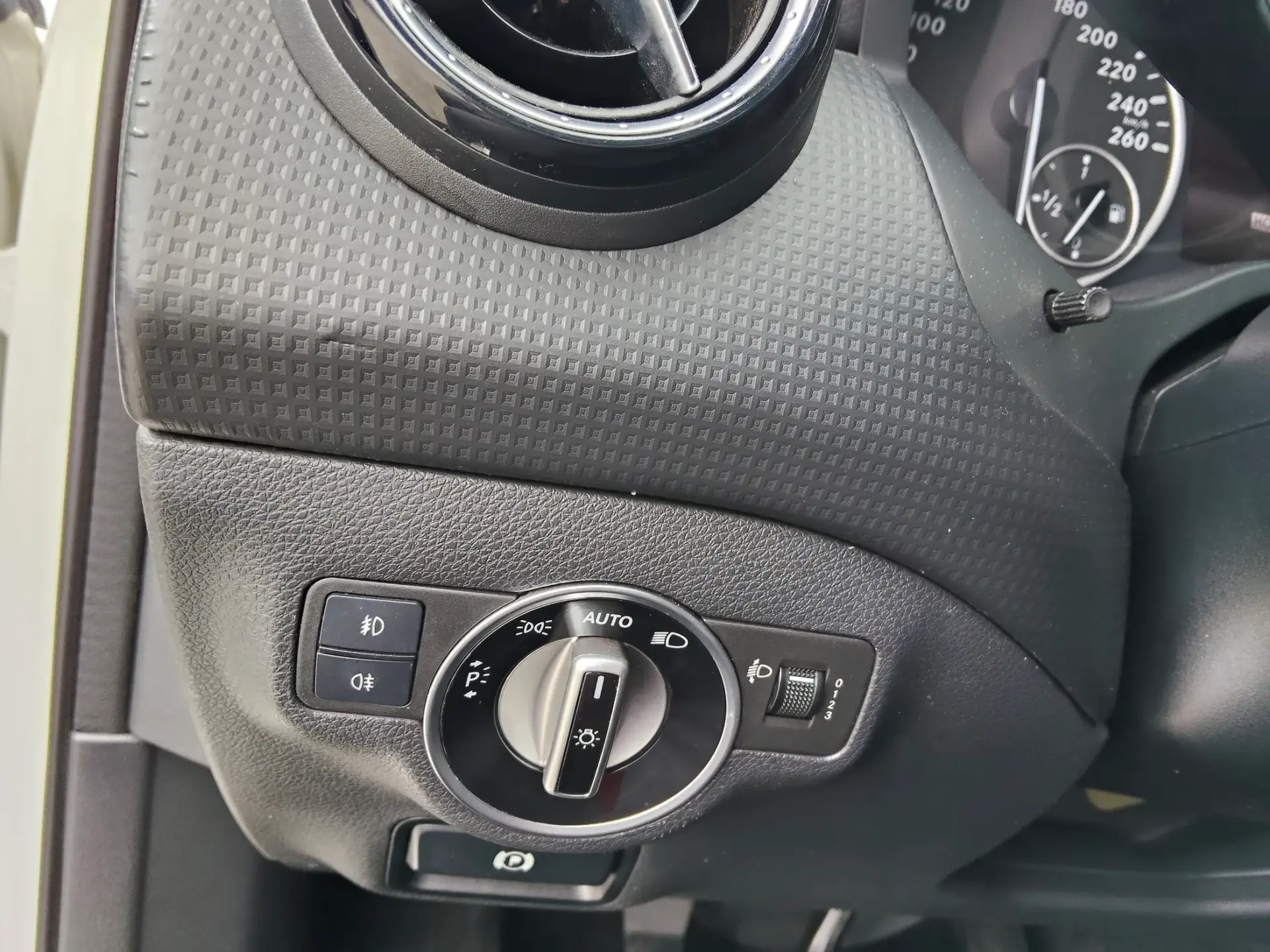 Mercedes-Benz A 180 d Urban 29