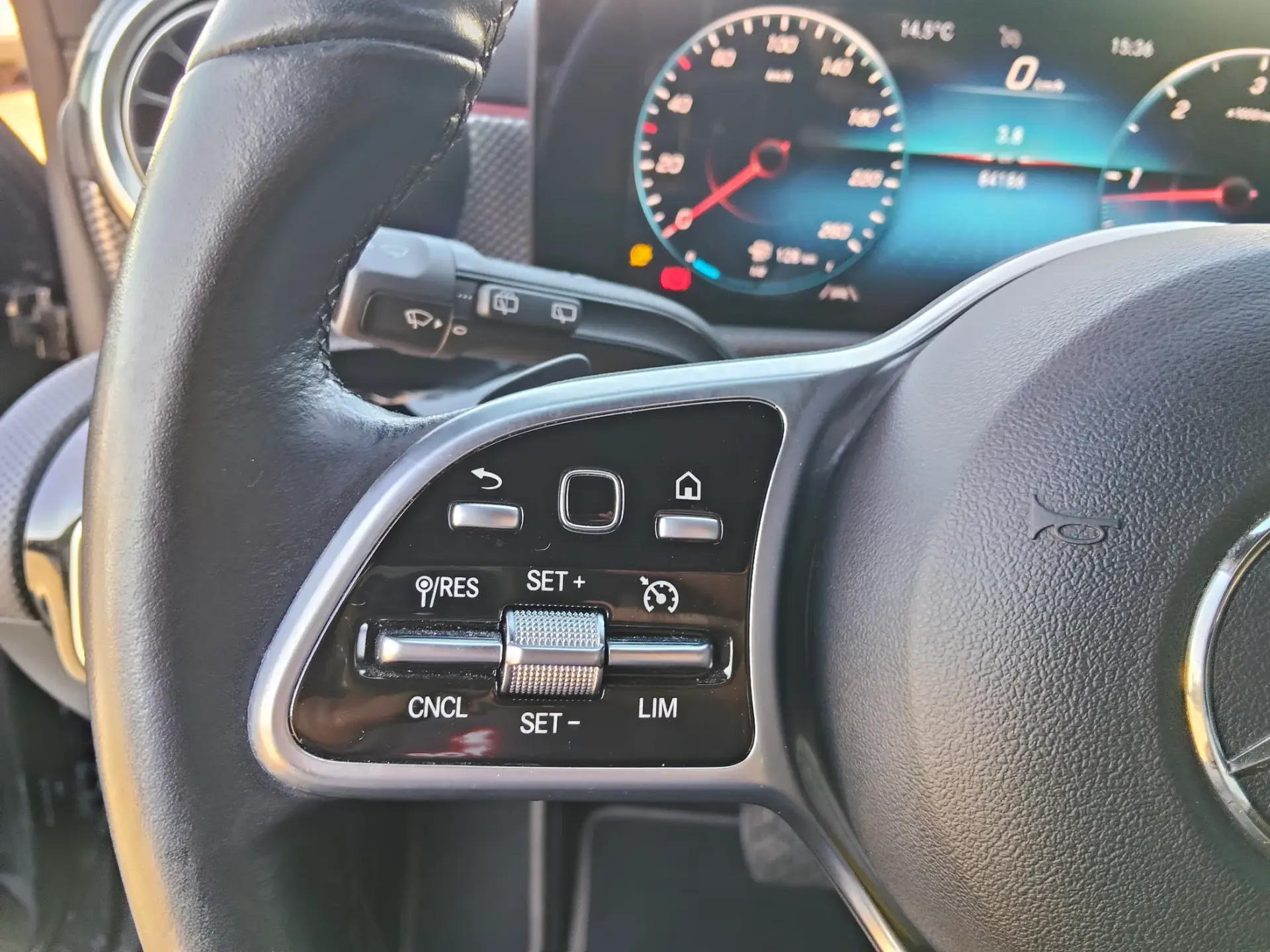 Mercedes-Benz CLA 200 d Progressive Aut. 37