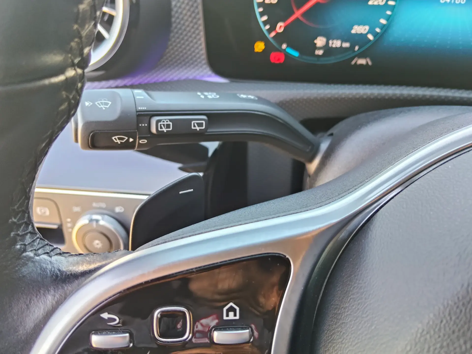 Mercedes-Benz CLA 200 d Progressive Aut. 38